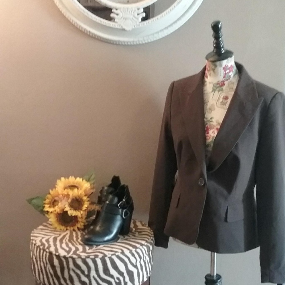*NWT* Jessica McClintock Blazer- Size 12